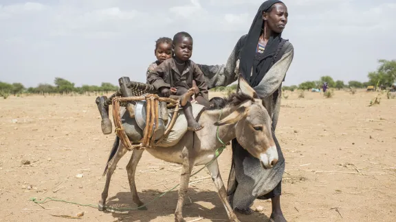 Unter den Flüchtlingen sind viele Mütter mit Kindern. Foto: UNHCR/C. Delfosse Unter den Flüchtlingen sind viele Mütter mit Kindern. Foto: UNHCR/C. Delfosse