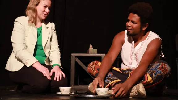 Viele Szenen wurden von realen Erfahrungen der Laiendarstellerinnen und -darsteller inspiriert. Foto: LWB/J. Pasz