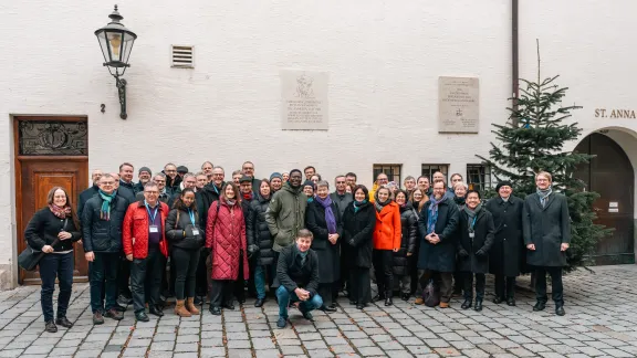 Gäste aus lutherischen Kirchen, ökumenische Partner und Vertreterinnen und Vertreter des LWB-Büros der Kirchengemeinschaft in Genf. Foto: DNK/LWB, N. H. Klotz