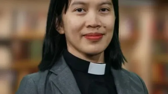 Für ihre Doktorarbeit am Jakarta Theological Seminary in Indonesien widmet sich Pfarrerin Muliathy Briany von der Christlich-Protestantischen Pakpak Dairi-Kirche dem Beitrag von Frauen zur theologischen Praxis. Foto: PGI/Yakoma