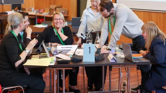 Auch Maria Immonen, die Direktorin der Abteilung für Weltdienst, dem für humanitäre Hilfe und Entwicklungsarbeit zuständige Arm des LWB, nahm an der Konsultation teil. Foto: Gregoire de Fombelle/ÖRK