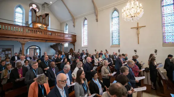 Eröffnungsgottesdienst zur LWB-Ratstagung in der Kirche Saint Robert in Founex, Schweiz. Foto: LWB/Albin Hillert