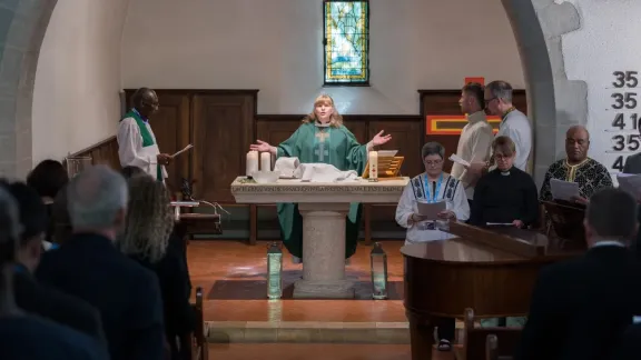 LWB-Ratsmitglieder beim Sonntagsgottesdienst in der Kirche La Dôle im Dorf Gingins in der Nähe von Genf, während der LWB-Ratstagung vom 11. bis 15. Juni. Foto: LWB/Albin Hillert