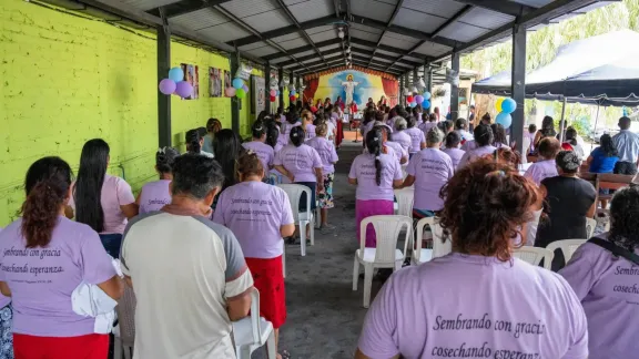 Andacht anlässlich des Nationaltages der salvadorianischen lutherischen Frauen und des 40-jährigen Jubiläums der ersten Frauenordination in der Salvadorianischen Lutherischen Kirche. Foto: LSI/Fernando Roa