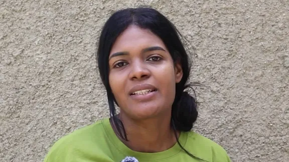 Andrea Sandoval, eine Überlebende des Erdbebens, die Angehörige verloren hat und deren Haus zerstört wurde. Foto: LWF/Freisy González