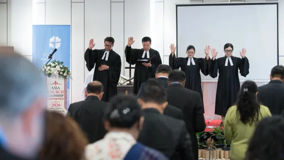 Zum Abschluss des Eröffnungsgottesdienstes der LWB- Kirchenleitungskonferenz Asien 2026 wird ein Segen gesprochen. Foto: LWB/Albin Hillert